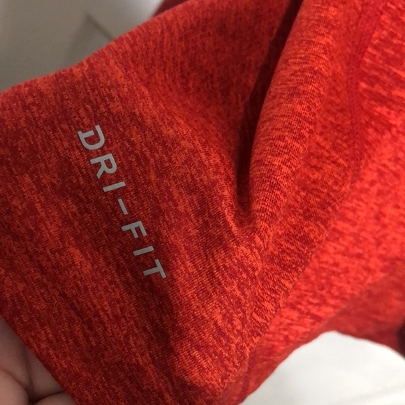 Nike running shirt - Picture 6 of 10